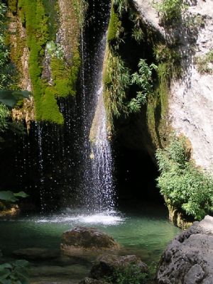 Cascada Urredera agua rio