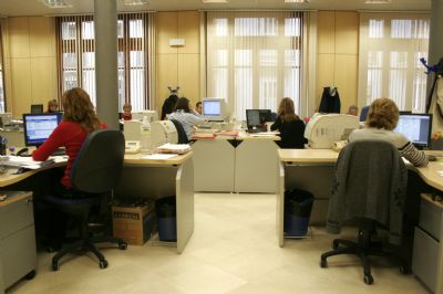 Trabajadores en oficina